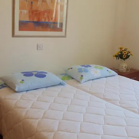Adonis Apartment